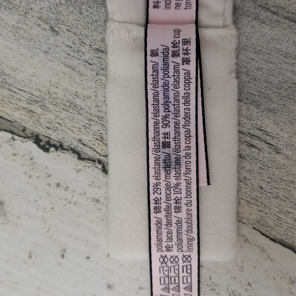 Victoria's Secret perfect shape cream with lace underwire bra Size 32DD - Picture 10 of 13